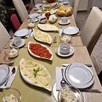 Hajnalka Vendeghaz 3*