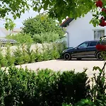 Hajnalka Vendeghaz Bük