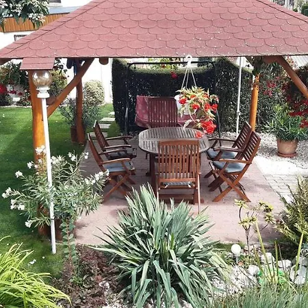 Hajnalka Vendeghaz 3*