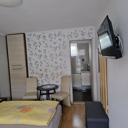 Hajnalka Vendeghaz 3*