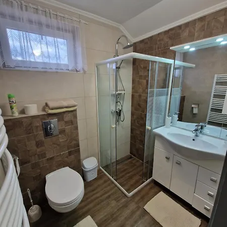 Hajnalka Vendeghaz 게스트하우스