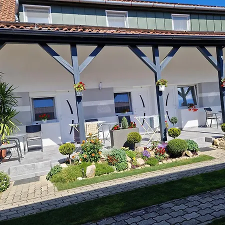 Hajnalka Vendeghaz 게스트하우스 Bük