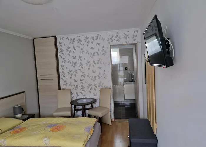 Hajnalka Vendeghaz 3*
