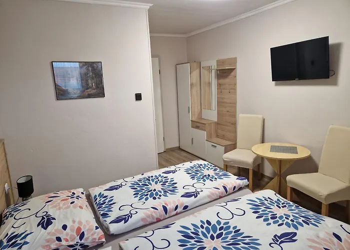 Hajnalka Vendeghaz 3*